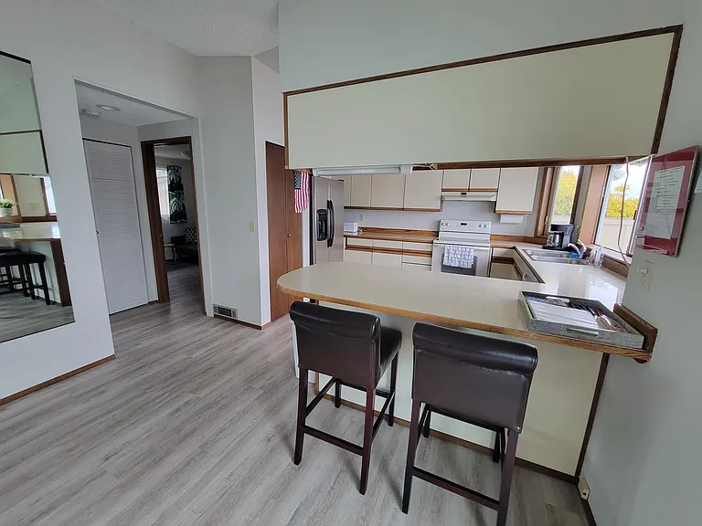 13911 E State Highway 106 — Photo 13