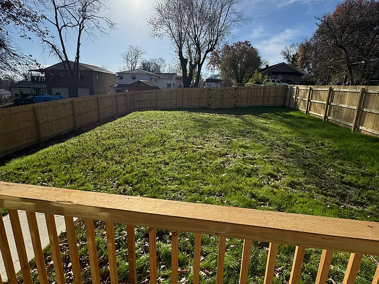 2204 Chester St — Photo 26