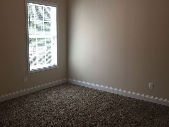 4th image of 886 Lynnwood Way APT C8