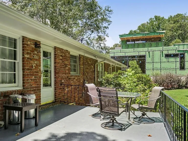 4379 Tree Haven Dr NE — Photo 22