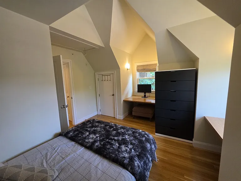 66 Oxford St #4 — Photo 15