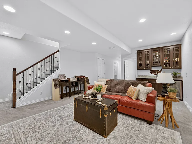 2933 Lawrence St — Photo 26