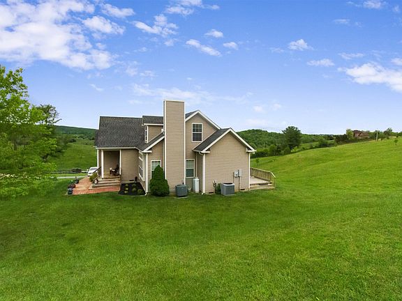 4th image of 2711 Crab Creek Rd