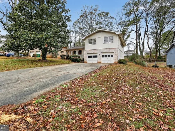 2713 Knollview Dr, Decatur, GA 30034