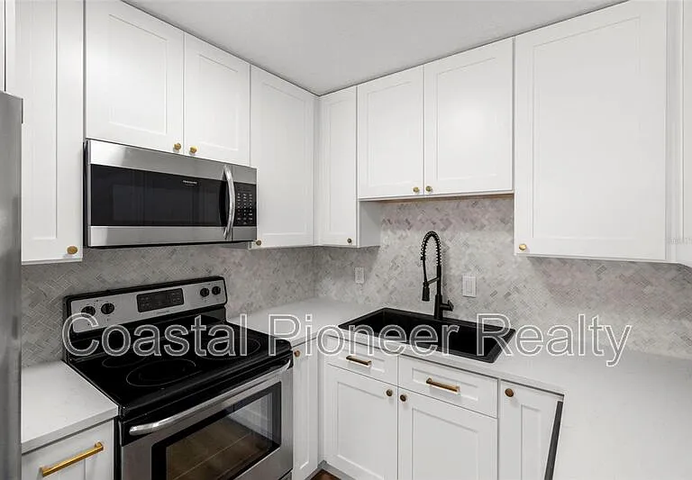 6710 S Cortez Ave — Photo 9