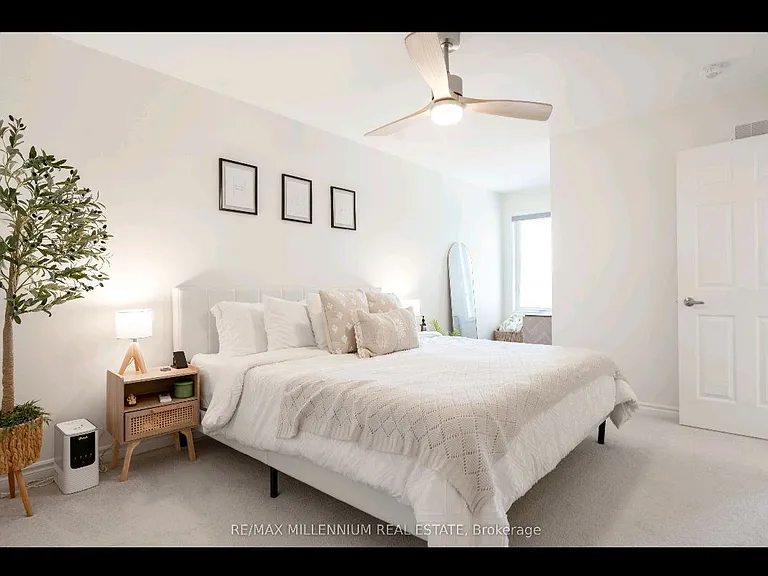 974 Hickory Cres — Photo 21