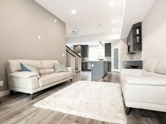 2nd image of 5717 Roblin Blvd #2