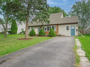 102 Jenell Dr, Grand Island, NY 14072