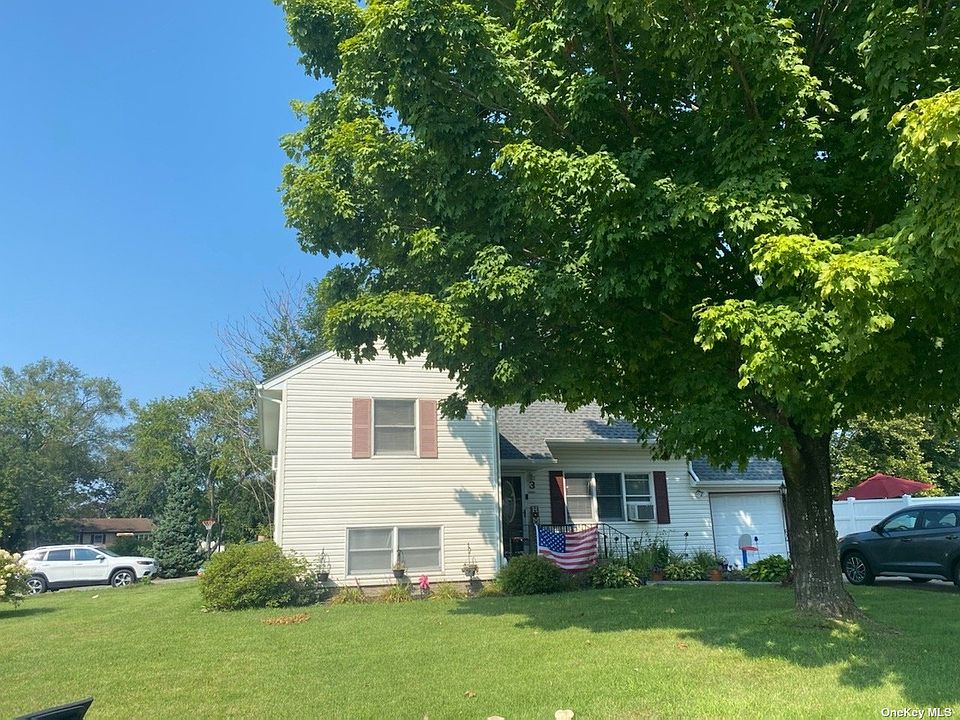 3 Picket Lane, Centereach, NY 11720 Zillow