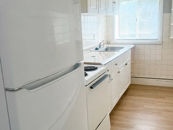 2nd image of 65 Curve St APT 4