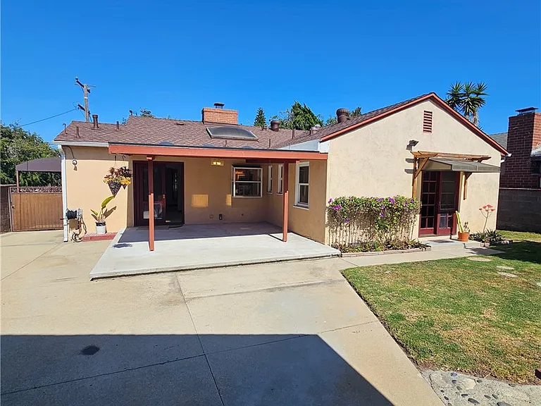 12627 Manor Dr — Photo 45