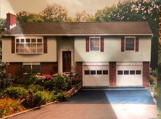 114 Forest Valley Rd, Pleasant Valley, NY 12569