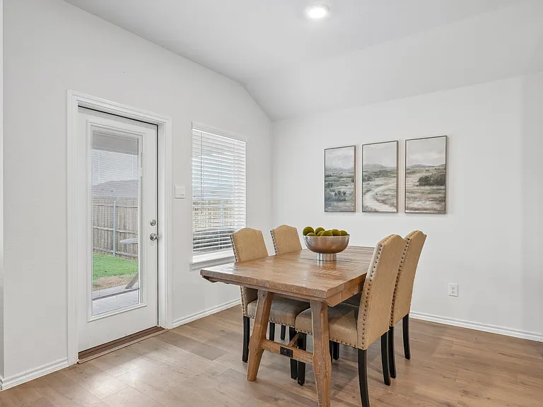 3924 Pinebluff Ln — Photo 3