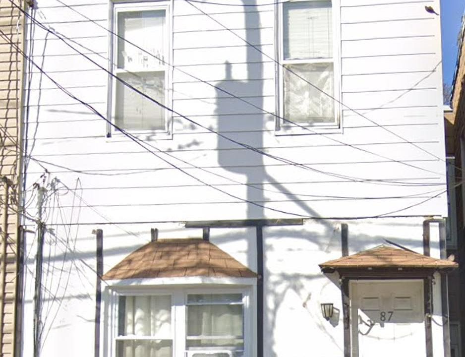 1st image of 87 Mallory Ave Floor 2