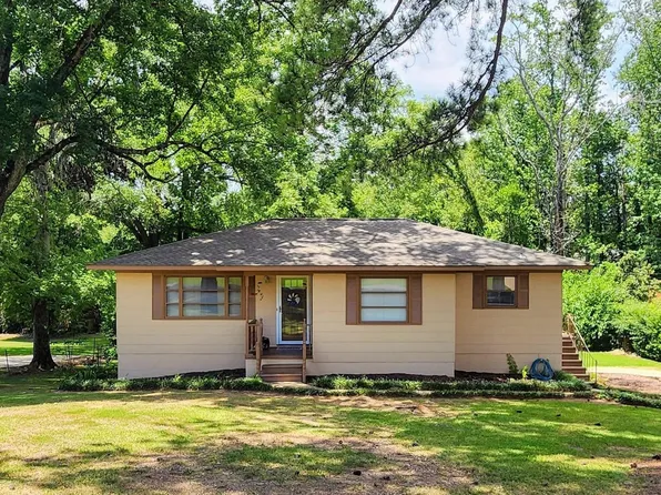 112 Cedar Ln, Bessemer, AL 35023