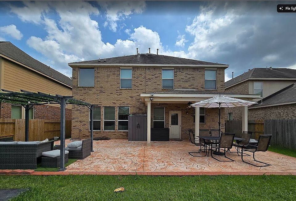 Huge Backyard & Big Patio 