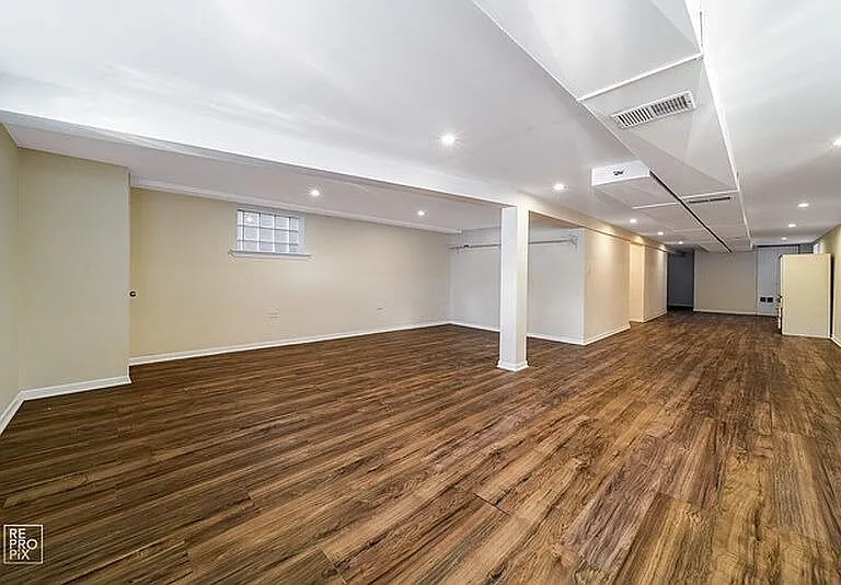 11233 S Whipple St — Photo 10