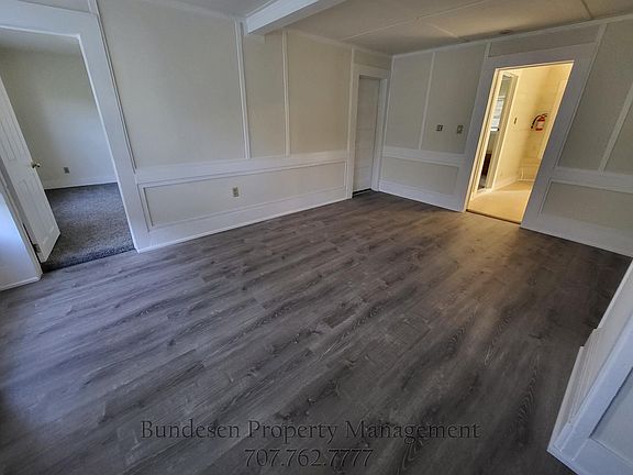 3rd image of 32 West St #C