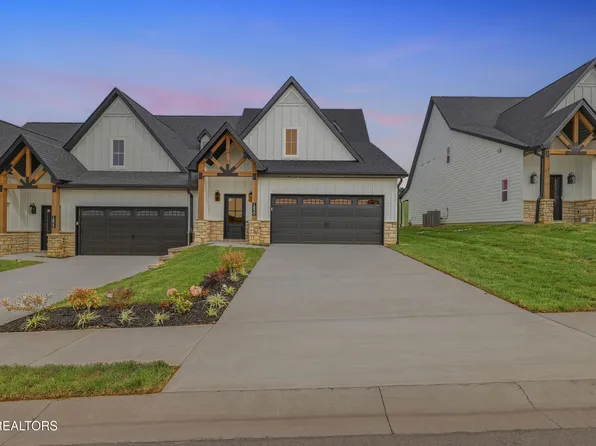 1820 Poplar Springs Pl, Maryville, TN 37803