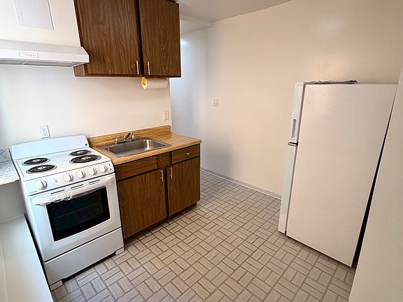 4th image of 2235 25th Ave