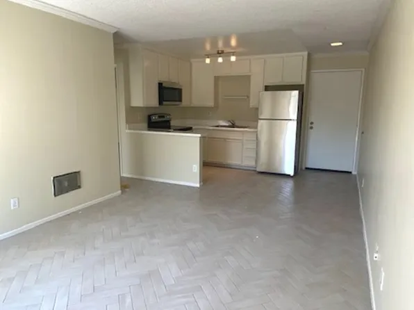 Third Ave Hillcrest (Hillside Court), 4260 3rd Ave APT 305, San Diego, CA 92103