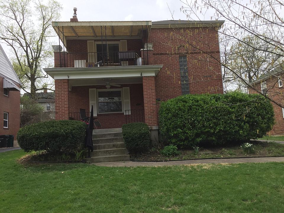 Front View showing 2nd Floor Deck
