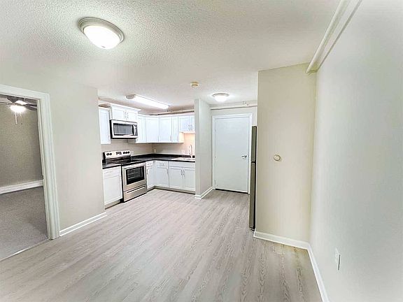 1 Bedroom Kitchen
