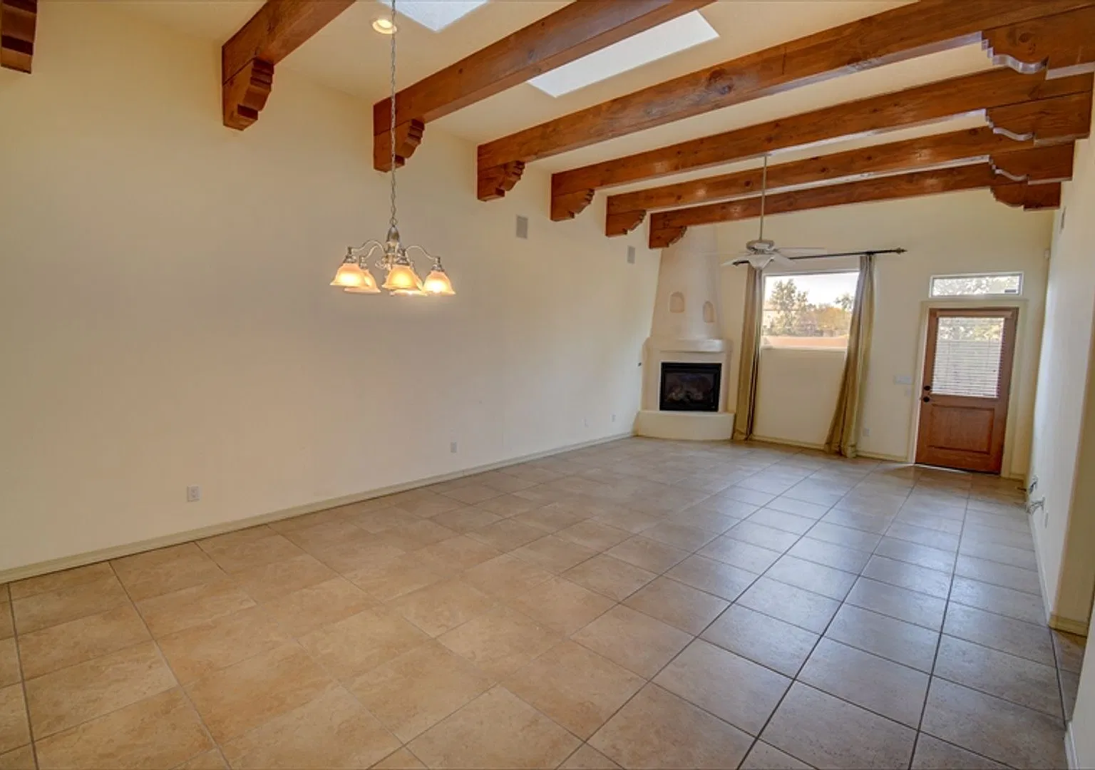 NE Heights Gated Community — Photo 2