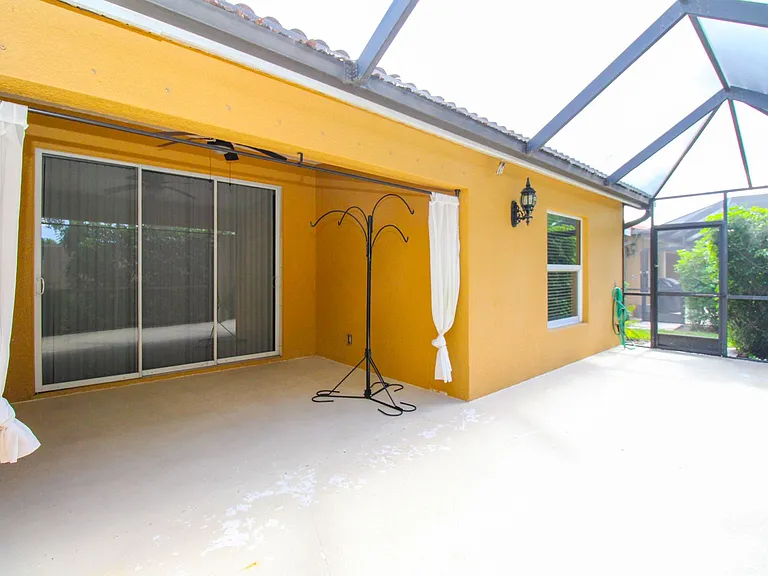 15077 Cortona Way — Photo 37