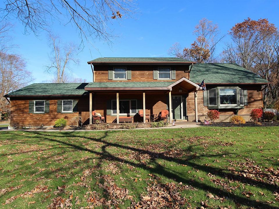 1st image of 11 Denkers Dr