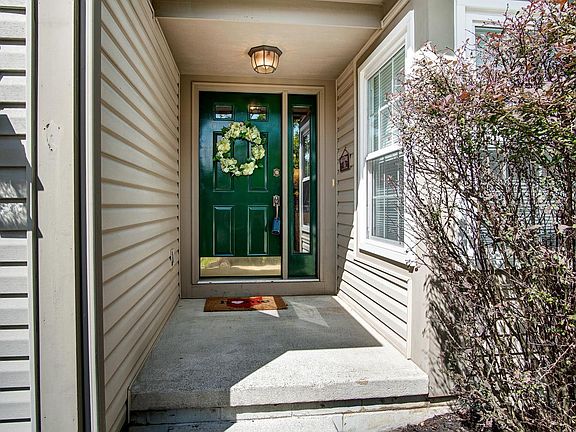 4th image of 3692 Rivervail Dr