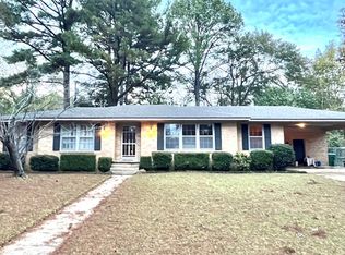 250 Robin Rd, Grenada, MS 38901