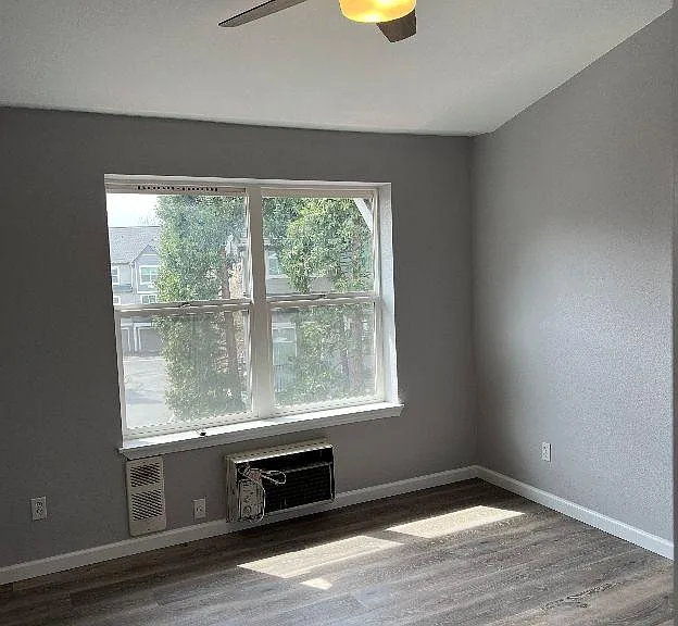 1806 SE Cutter Ln — Photo 29