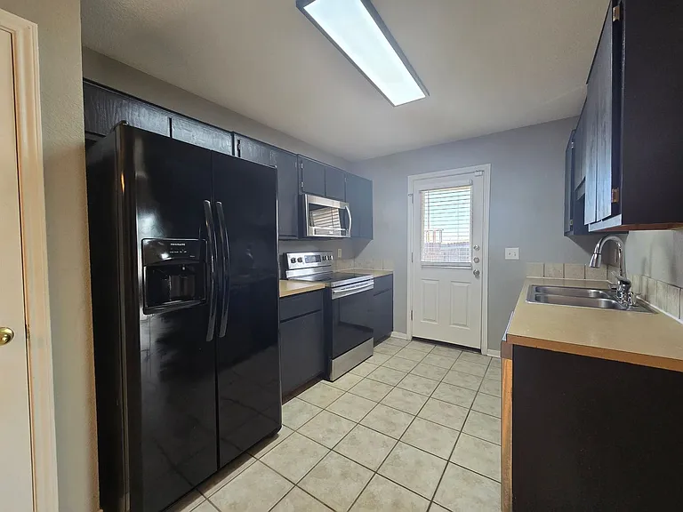 4207 Thunder Creek Dr — Photo 6