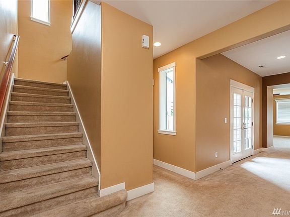 3rd image of 1098 Bell Hill Pl