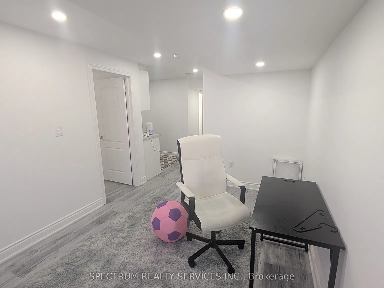 2 bed, $1,800 — Photo 3