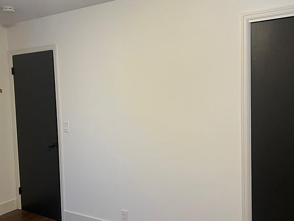 4th image of 5 Chestnut Ln