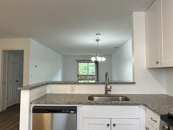 2nd image of 428 Gregory Court