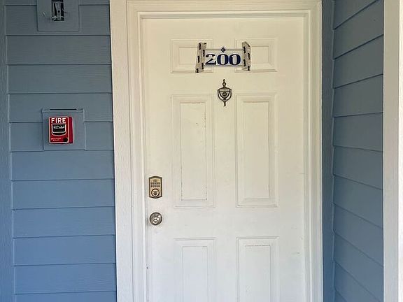 4th image of 2592 Grassy Point Dr Unit 200