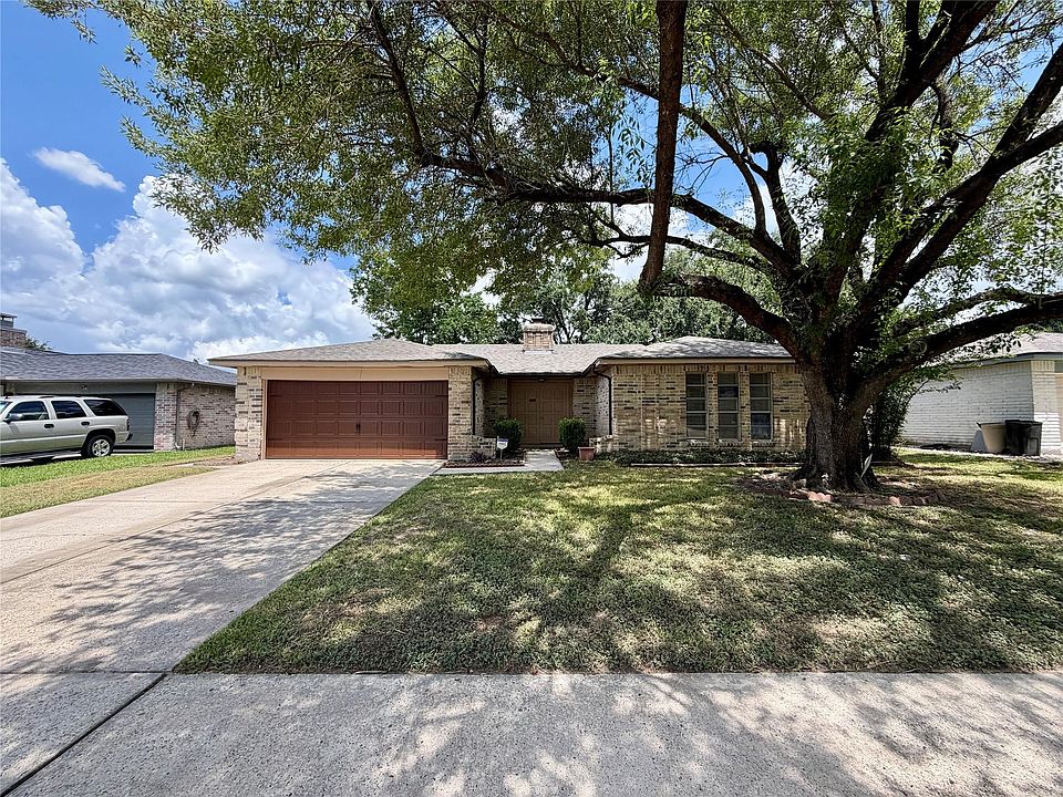1st image of 2218 Green Knoll Dr
