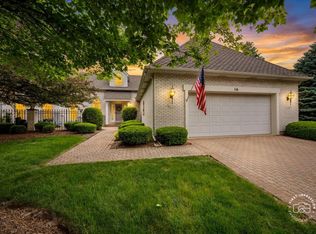 16 Glengarry Ln #16, Sugar Grove, IL 60554