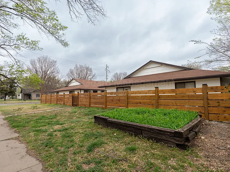 750 W Dayton Ave #204 — Photo 24