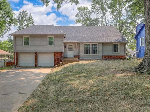 10101 W 97th Ter, Overland Park, KS 66212