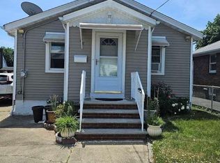 66 Chestnut St, Lodi, NJ 07644