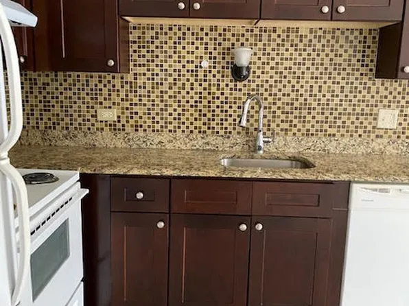 1026-3B S River Rd #1026-3B, Des Plaines, IL 60016