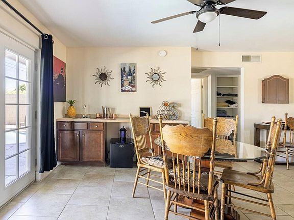 Example of the Kitchen