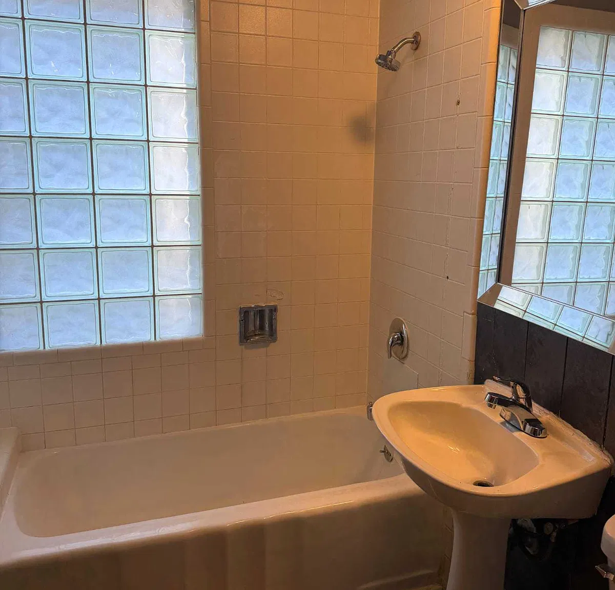 3 bed, 1250 sqft, $1,175 — Photo 4