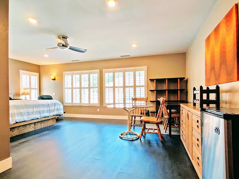 Mirabel Ln — Photo 30