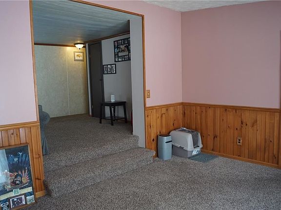 5th image of 17 Sinclair Dr