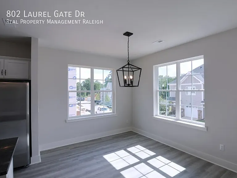 802 Laurel Gate Dr — Photo 5